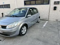 Usado Renault Scénic Dynamique 130 CV (95 kW) 2006 Gris / plata Monovolumen