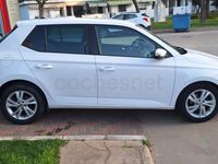 Usado Skoda Fabia Ambition 95 CV (69 kW) 2021 Blanco Berlina