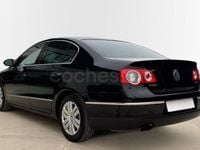 Usado VW Passat Highline 160 CV (117 kW) 2009 Negro Berlina