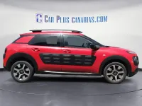 Usado Citroën C4 Cactus Feel 82 CV (60 kW) 2017 Rojo Utilitario