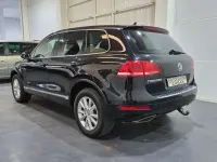 Usado VW Touareg 245 CV (180 kW) 2011 Negro SUV
