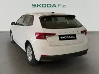 Usado Skoda Fabia Style 95 CV (69 kW) 2022 Blanco Utilitario