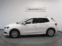 Usado Skoda Fabia Selection 95 CV (69 kW) 2026 Blanco Utilitario