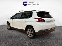 Usado Peugeot 2008 Style 100 CV (73 kW) 2017 Blanco SUV