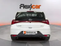 Usado Hyundai i20 101 CV (74 kW) 2022 Blanco Utilitario