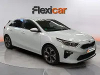 Usado Kia Ceed 136 CV (100 kW) 2018 Blanco Utilitario