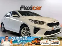 Usado Kia Ceed 120 CV (88 kW) 2022 Blanco Utilitario
