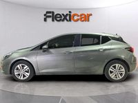 Usado Opel Astra 110 CV (80 kW) 2020 Gris Berlina