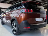 Usado Peugeot 5008 Active 130 CV (95 kW) 2021 Naranja SUV