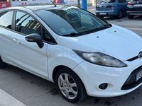 Usado Ford Fiesta Titanium 95 CV (69 kW) 2010 Blanco Utilitario