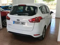Usado Ford B-MAX Trend 95 CV (69 kW) 2016 Blanco Monovolumen