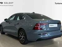 Käytetty Volvo S60 Core 197 HP (144 kW) 2023 Harmaa Sedan