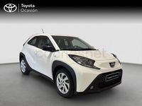 Usado Toyota Aygo X Play 72 CV (52 kW) 2023 Blanco SUV