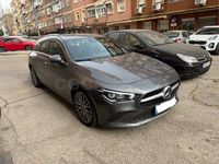 Usado Mercedes CLA220 Shooting Brake 190 CV (139 kW) 2021 Gris / plata Familiar