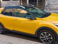 Usado Kia Stonic 120 CV (88 kW) 2018 Amarillo SUV