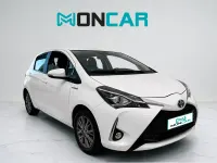 Usado Toyota Yaris Active 100 CV (73 kW) 2018 Blanco