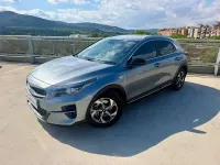 Usado Kia XCeed 120 CV (88 kW) 2022 Gris SUV