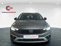 Usado Fiat Tipo Cross 101 CV (74 kW) 2022 Gris / plata Berlina