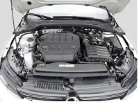 Usado VW Golf VIII R 320 CV (235 kW) 2024 Blanco Berlina