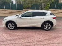 Usado Infiniti Q30 Premium 109 CV (80 kW) 2016 Blanco Berlina