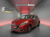 Usado Peugeot 208 Active 100 CV (73 kW) 2019 Rojo Utilitario