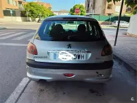 Usado Peugeot 206 70 CV (51 kW) 2006 Gris / plata Berlina