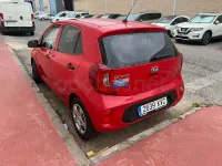 Usado Kia Picanto 67 CV (49 kW) 2019 Rojo Utilitario