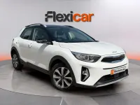 Usado Kia Stonic 120 CV (88 kW) 2021 Blanco SUV