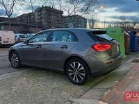 Usado Mercedes A250 218 CV (160 kW) 2021 Gris Utilitario