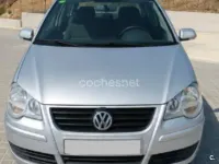 Usado VW Polo Advance 75 CV (55 kW) 2005 Gris / plata Utilitario