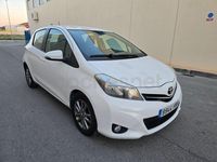 Usado Toyota Yaris Advance 90 CV (66 kW) 2014 Blanco Utilitario