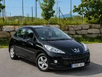 Usado Peugeot 207 75 CV (55 kW) 2012 Negro Berlina