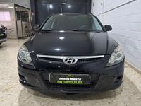 Usado Hyundai i30 Comfort 90 CV (66 kW) 2010 Negro Berlina