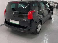 Usado Peugeot 5008 Allure 114 CV (83 kW) 2014 Negro Monovolumen