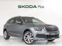 Usado Skoda Kamiq Style 110 HP (80 kW) 2022 Cinzento SUV