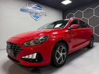Usado Hyundai i30 116 HP (85 kW) 2022 Vermelho Carrinha