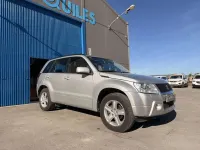 Usado Suzuki Grand Vitara 140 CV (102 kW) 2007 Gris SUV