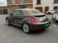 Usado VW Beetle Cabriolet 140 CV (102 kW) 2013 Marrón Descapotable