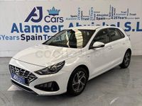 Usado Hyundai i30 120 CV (88 kW) 2021 Blanco Berlina