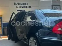 Usado Mercedes E320 Avantgarde 220 CV (161 kW) 2003 Azul Berlina