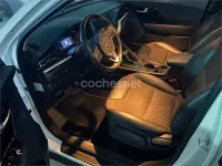 Usado Kia Niro 141 CV (103 kW) 2020 Blanco SUV