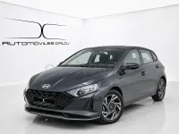 Usado Hyundai i20 100 CV (73 kW) 2023 Gris / plata Utilitario