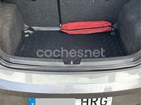 Usado Seat Ibiza Reference 85 CV (62 kW) 2013 Gris / plata Berlina