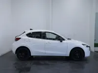 Usado Mazda 2 Homura-Line 90 CV (66 kW) 2024 Blanco Utilitario