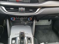 Usado Alfa Romeo Stelvio Sprint 190 CV (139 kW) 2022 Negro SUV