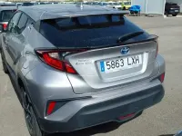 Usado Toyota C-HR Advance 122 CV (89 kW) 2022 Gris SUV