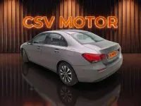 Usado Mercedes A180 116 CV (85 kW) 2022 Gris Berlina