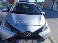 Usado Toyota Aygo X-play 69 CV (50 kW) 2016 Gris / plata Utilitario