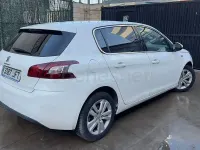 Usado Peugeot 308 Active 110 CV (80 kW) 2015 Blanco Berlina