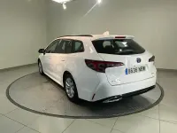 Usado Toyota Corolla Active 140 CV (102 kW) 2025 Blanco Familiar